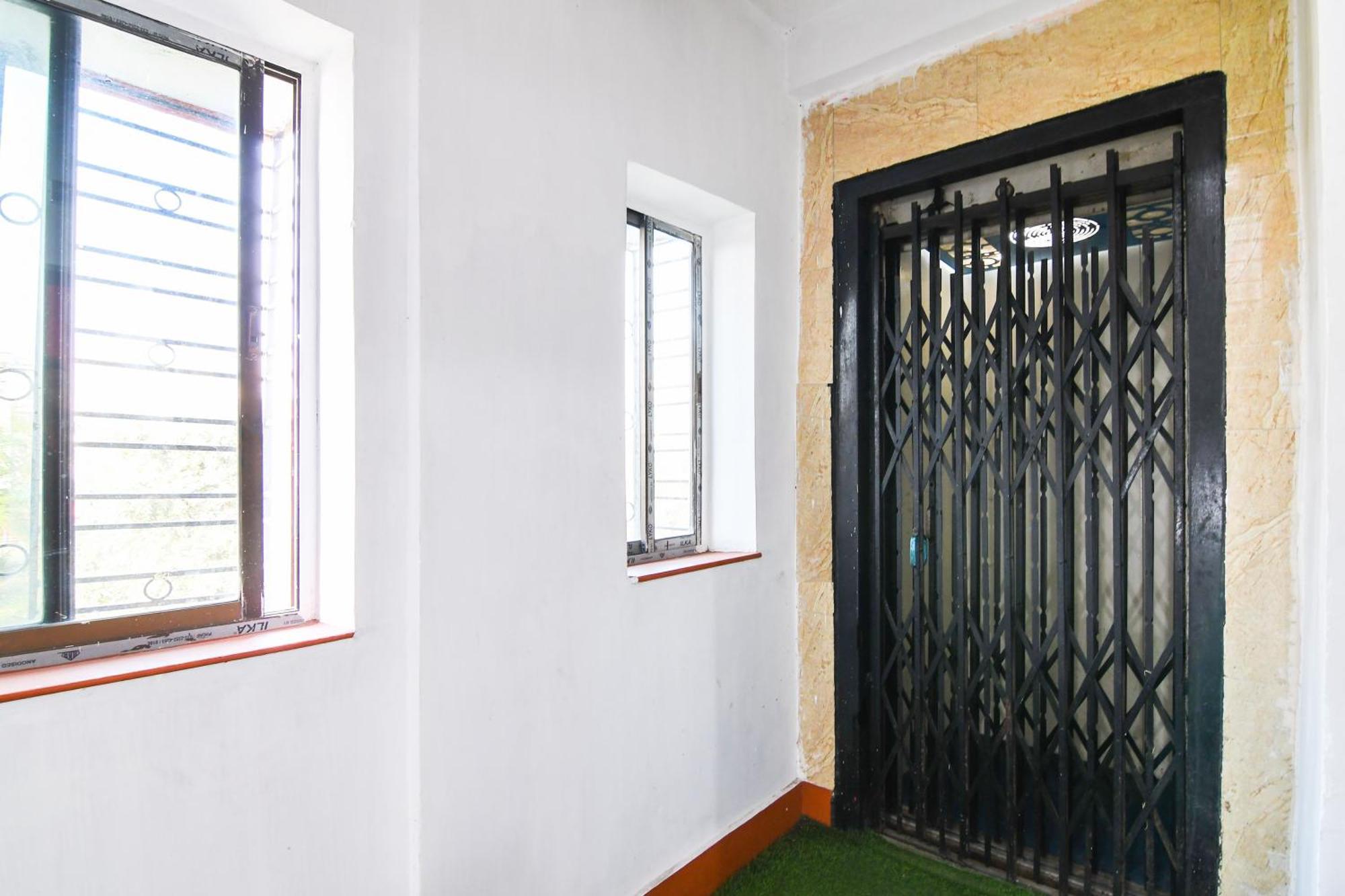 Super Hotel O Biswa Bangla Sarani Calcutá Exterior foto