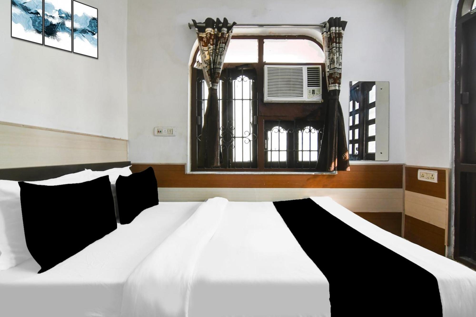 Super Hotel O Biswa Bangla Sarani Calcutá Exterior foto