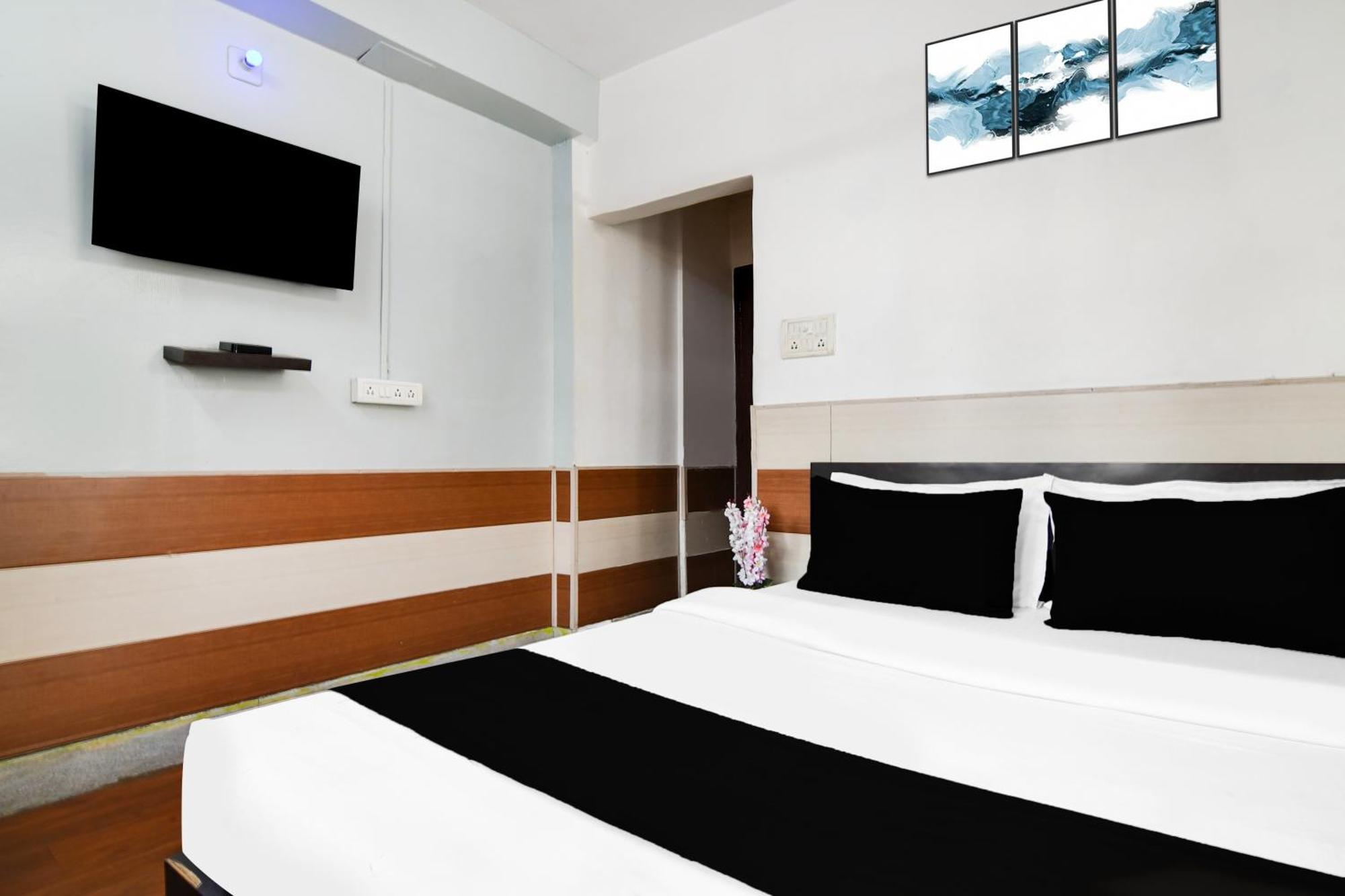 Super Hotel O Biswa Bangla Sarani Calcutá Exterior foto
